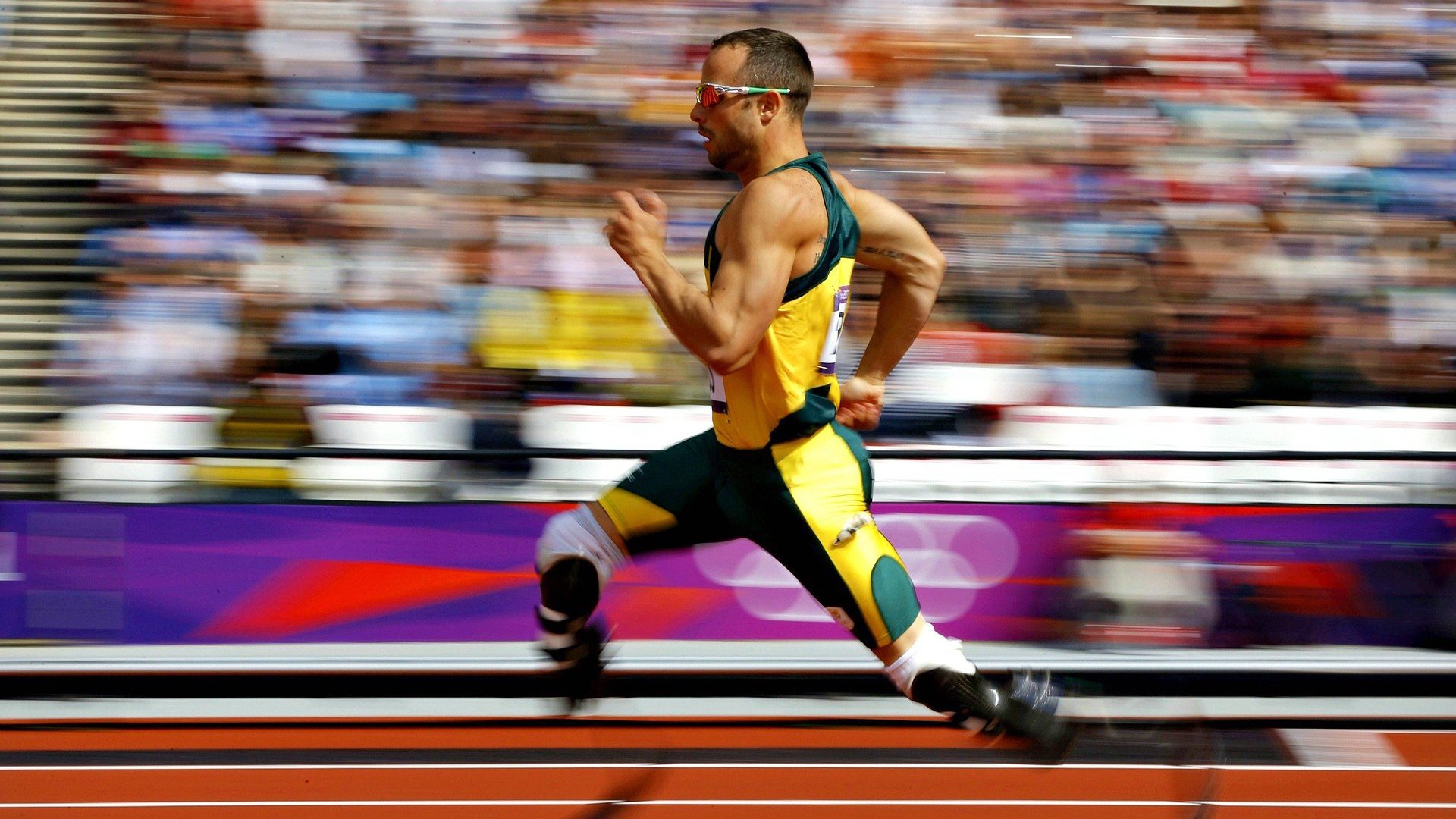 伊朗男团爆冷淘汰日本，晋级四强，伊朗男篮惨败日本